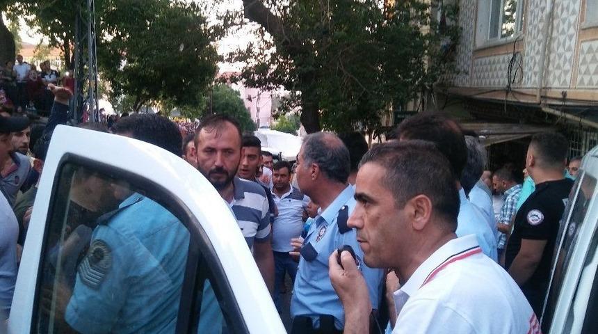 &Ccedil;ocuk Tacizcisi Olduğu İddia Edilen Kişiyi Vatandaşlar Lin&ccedil; Etmek İstedi