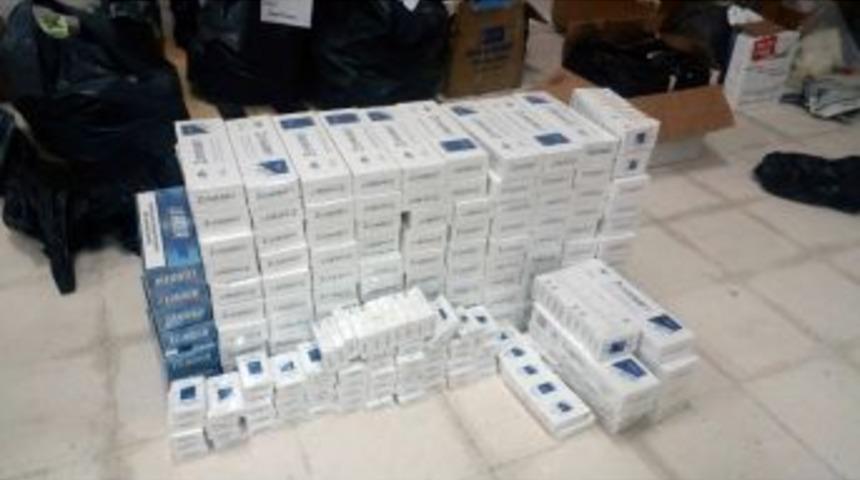 Samsun&rsquo;da Yolcu Otob&uuml;s&uuml;nde Bin 320 Paket Ka&ccedil;ak Sigara Ele Ge&ccedil;irildi