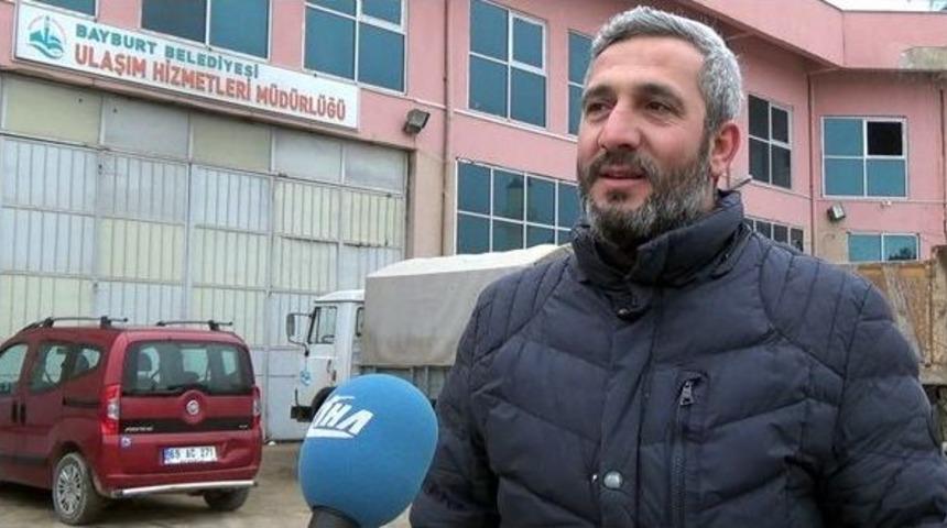 Belediye İş&ccedil;isinden Afrin Marşı