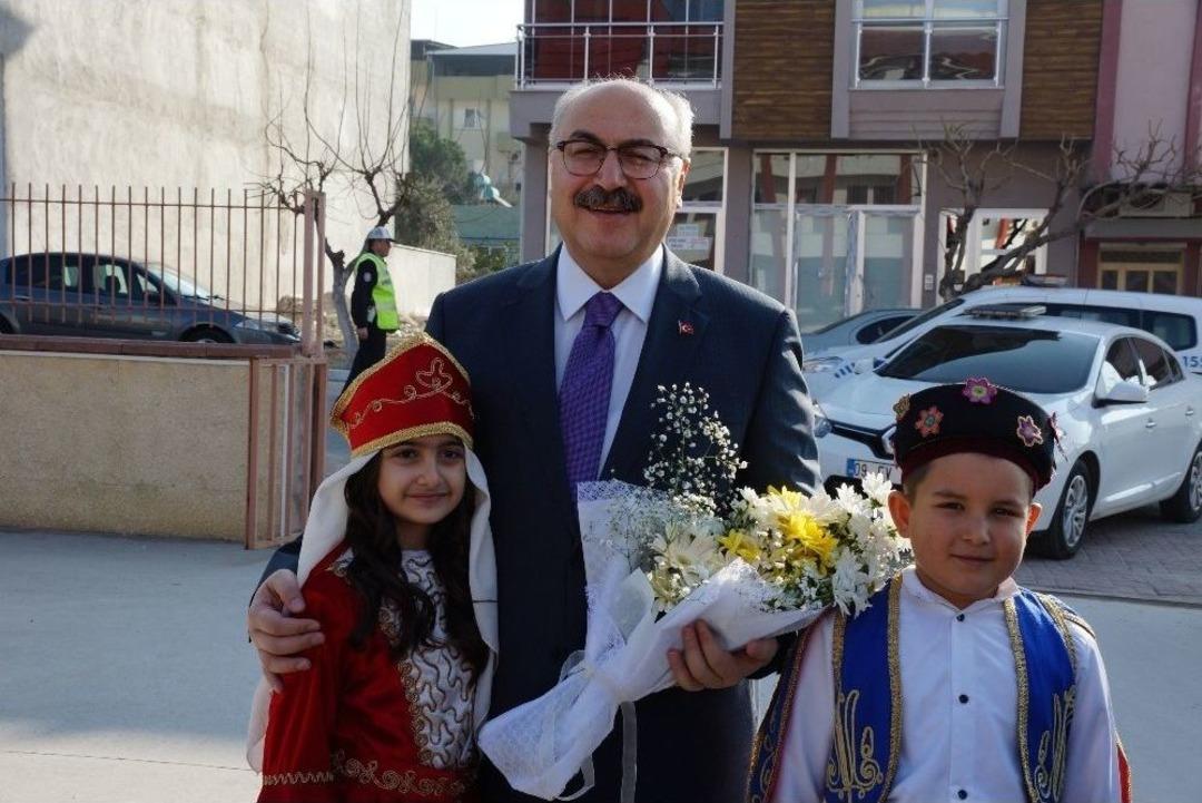 Vali K&ouml;şger, Dur Durak Bilmiyor