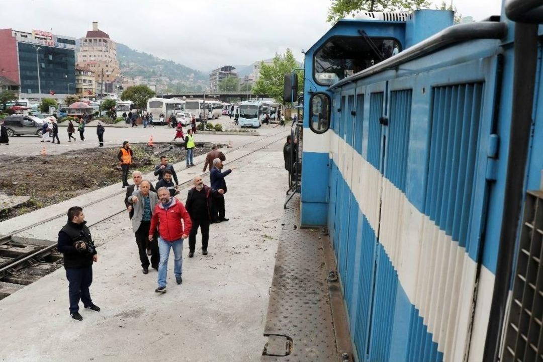 (&ouml;zel) K&ouml;m&uuml;r Taşıyan Raylar, Turist Taşıyacak