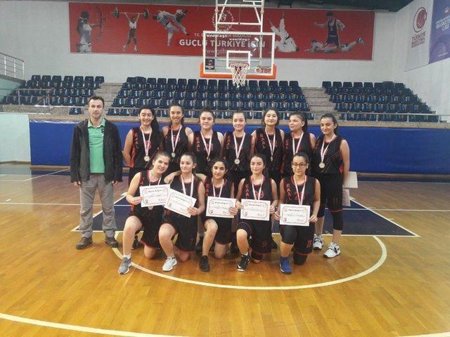 Basketbol Grup M&uuml;sabakaları Sona Erdi 2