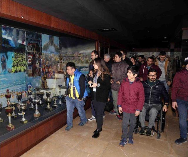 Kurtuluş Savaşı’nın Fenerbahçeli Kahramanları Engellileri Duygulandırdı