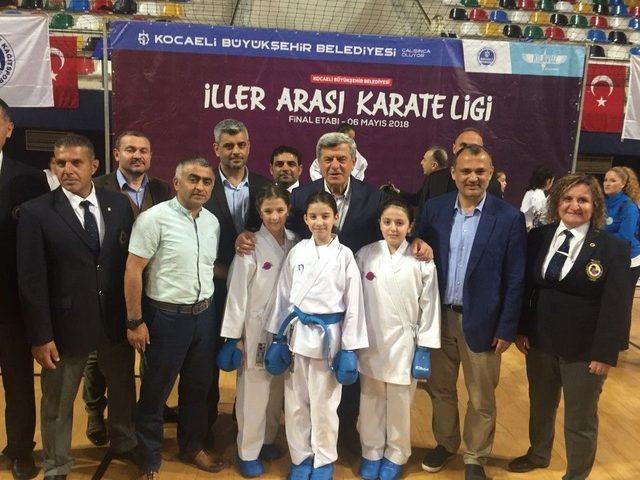 Kocaeli Karete Ligi’nde Kağıtspor Rüzgarı Esti