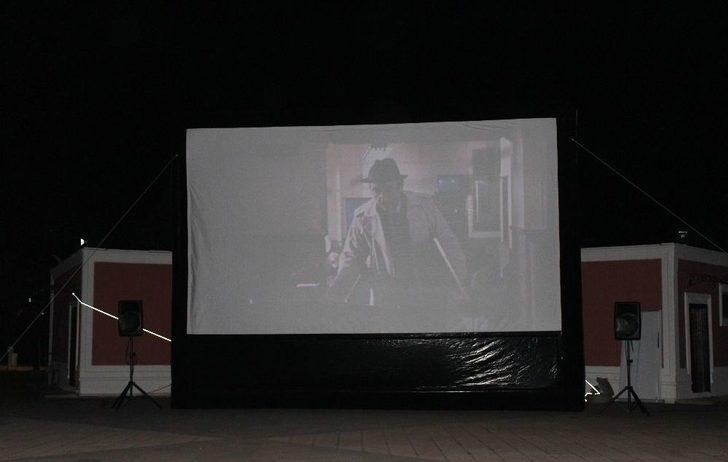 Açık Hava Sinemasında Yeşilçam Rüzgarı G2