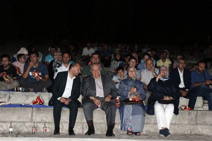 Açık Hava Sinemasında Yeşilçam Rüzgarı G3