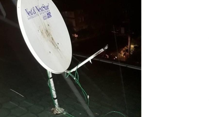 &Ccedil;anak Antene Yıldırım D&uuml;şt&uuml;