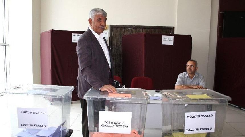 Mustafa Uslu Yeniden Başkan Se&ccedil;ildi