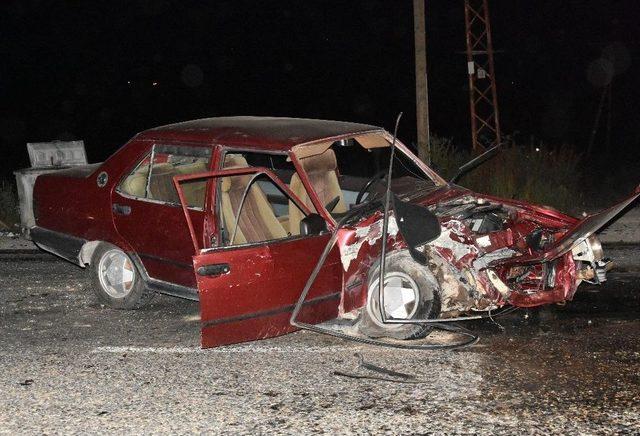 Kastamonu’da İki Otomobil Çarpıştı: 1’i Ağır 3 Yaralı