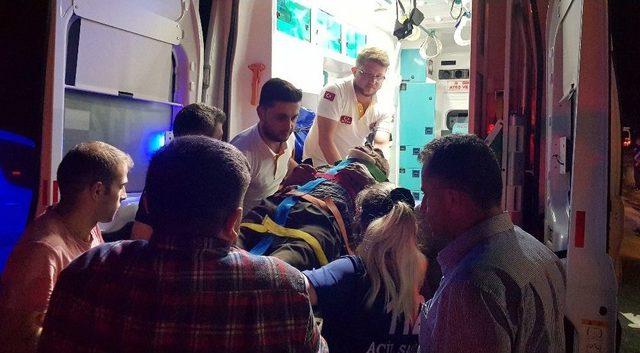 Kastamonu’da İki Otomobil Çarpıştı: 1’i Ağır 3 Yaralı