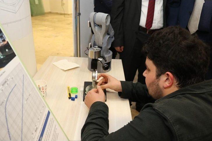 Geleceğin Mühendisleri Projelerini Sergiledi G1