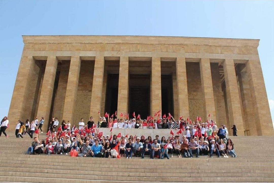Siirtli &Ouml;ğrenciler Ankara&rsquo;yı Gezdi