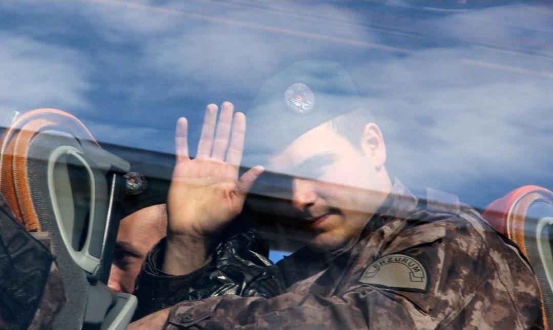 P&ouml;h&rsquo;ler Dualarla Afrin&rsquo;e Uğurlandı