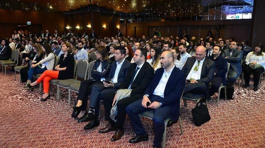 M&uuml;şteri Deneyimi Zirvesi 6. Kez Sekt&ouml;r&uuml; Bir Araya Getirdi