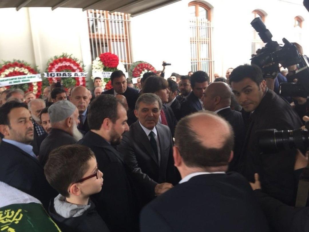 Eski Bakan Cevat Ayhan Sakarya&rsquo;da Defnedildi