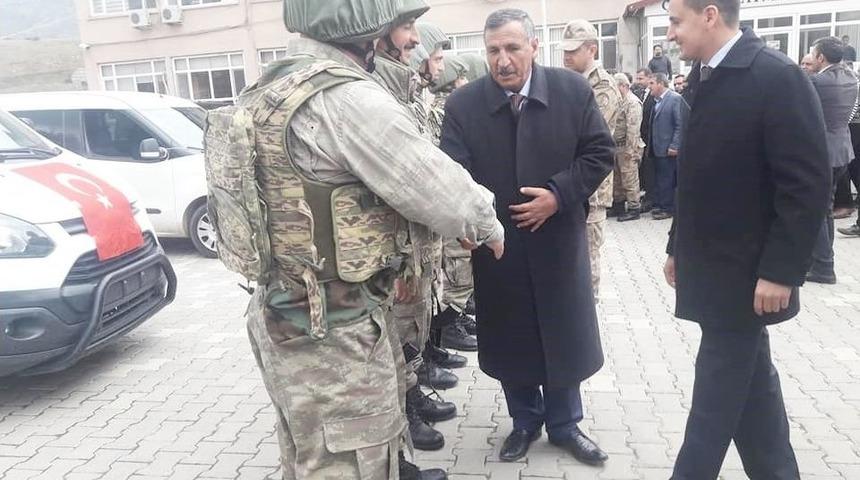 &Ccedil;ermik Ve &Ccedil;&uuml;ng&uuml;ş&rsquo;ten 26 G&uuml;venlik Korucusu Afrin&rsquo;e Uğurlandı