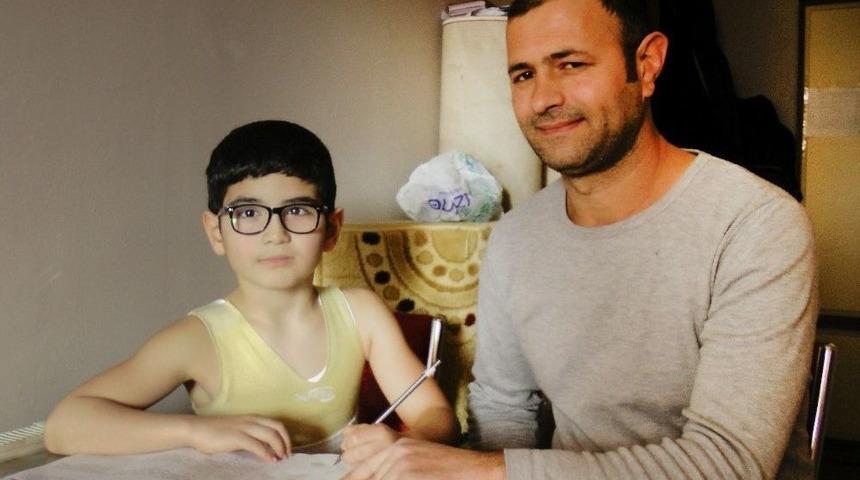 9 Yılda 7 Kez Ameliyat Olan Berat &Ccedil;are Arıyor