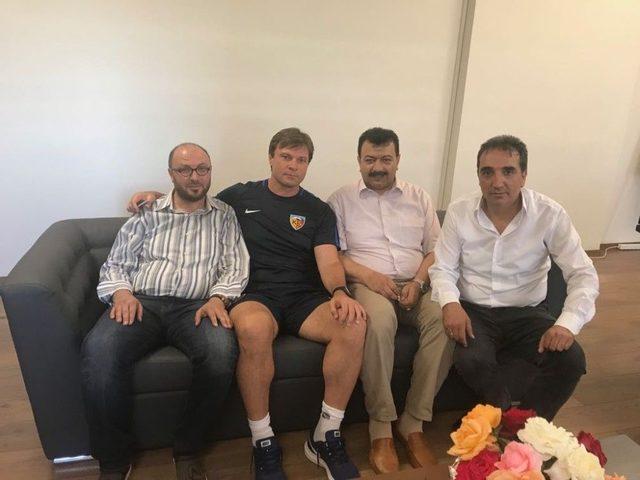 Lokantacılar Ve Pastacılar Odasından Kayserispor’a Ziyaret