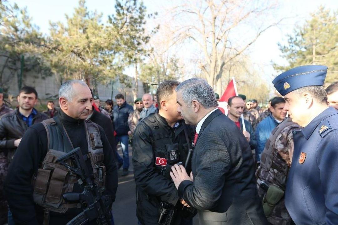 Kayseri P&ouml;h&rsquo;leri Afrin&rsquo;e Dualarla Yolcu Etti