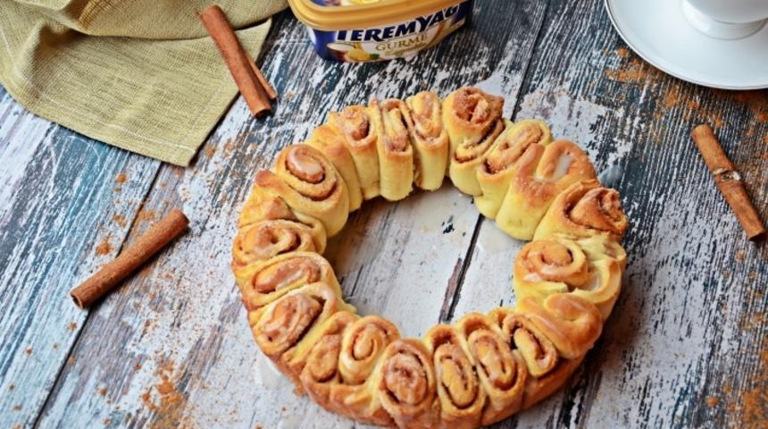 Tarçınlı Rulo Çörek