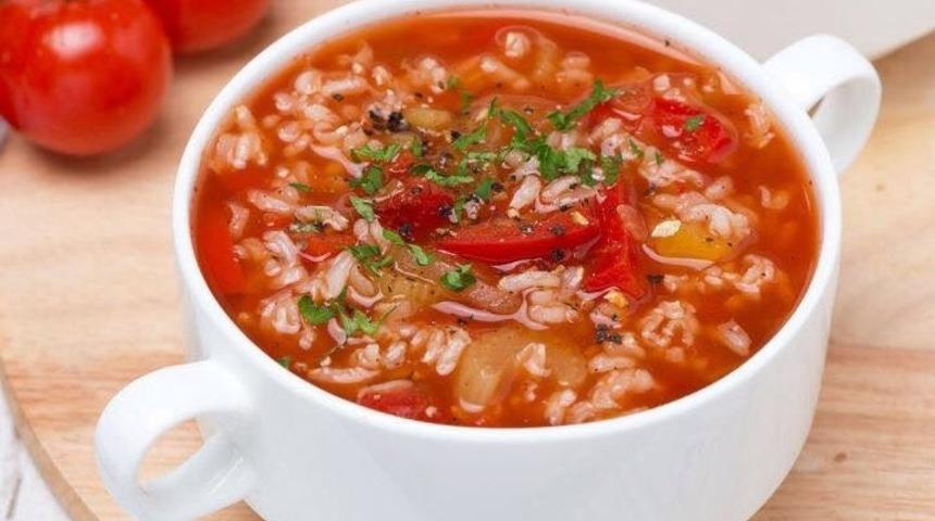 Pirinçli Domates Çorbası