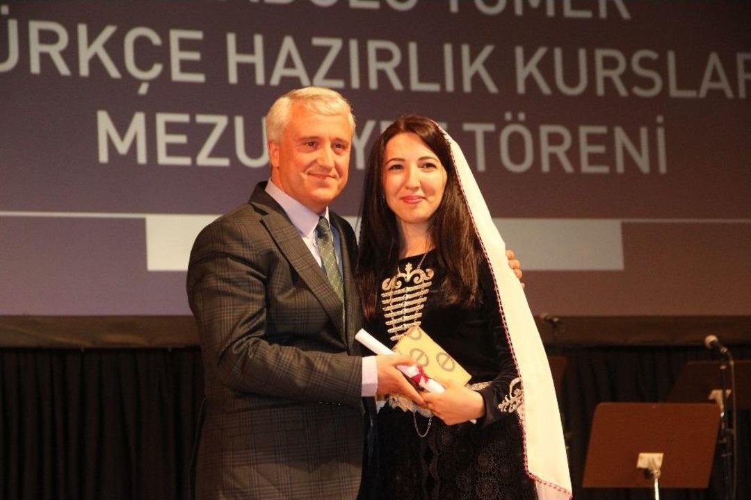 Anadolu T&ouml;mer&rsquo;de Mezuniyet Heyecanı