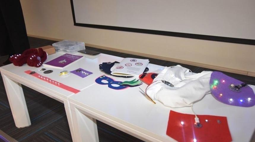 Kocasinan&rsquo;da &lsquo;giyilebilir Teknoloji&rsquo; Semineri Yapıldı