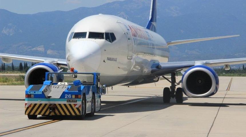 (&ouml;zel) Yerli Turist Kuzey Ege İ&ccedil;in Havayolunu Tercih Ediyor