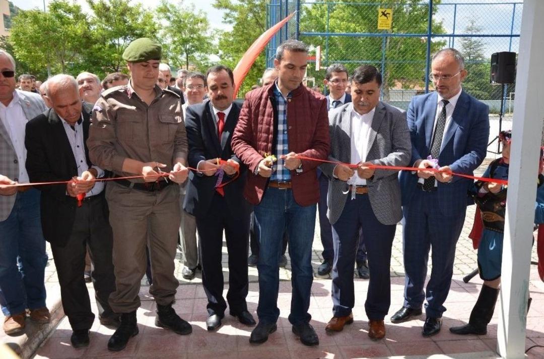 Emet Halk Eğitim Merkezi&rsquo;nin Yıl Sonu Sergisi