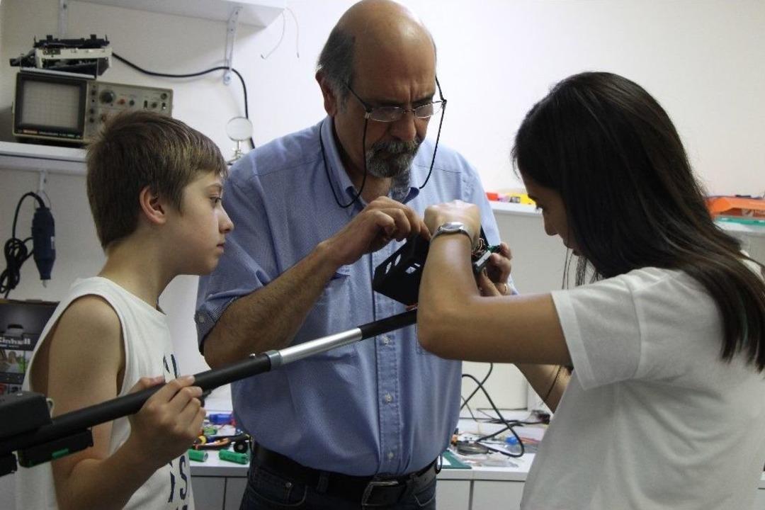 Bu Baston Engellilerin G&ouml;z&uuml; Oluyor