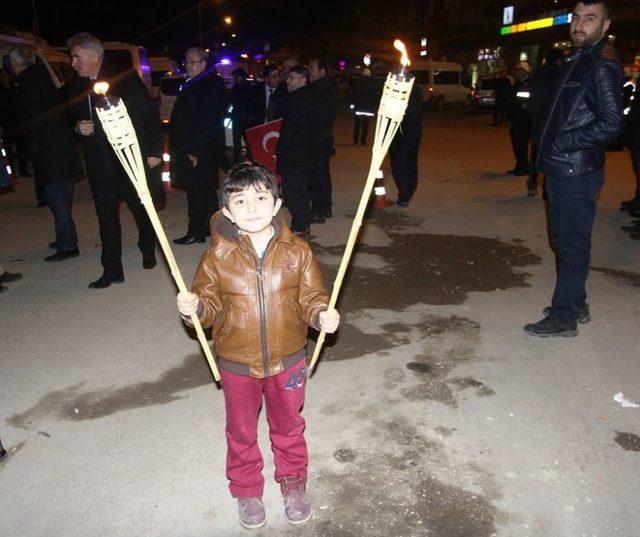 Bayburt&rsquo;ta Kurtuluşun 100. Yılı İ&ccedil;in Fener Alayı Y&uuml;r&uuml;y&uuml;ş&uuml; Ger&ccedil;ekleştirildi 2