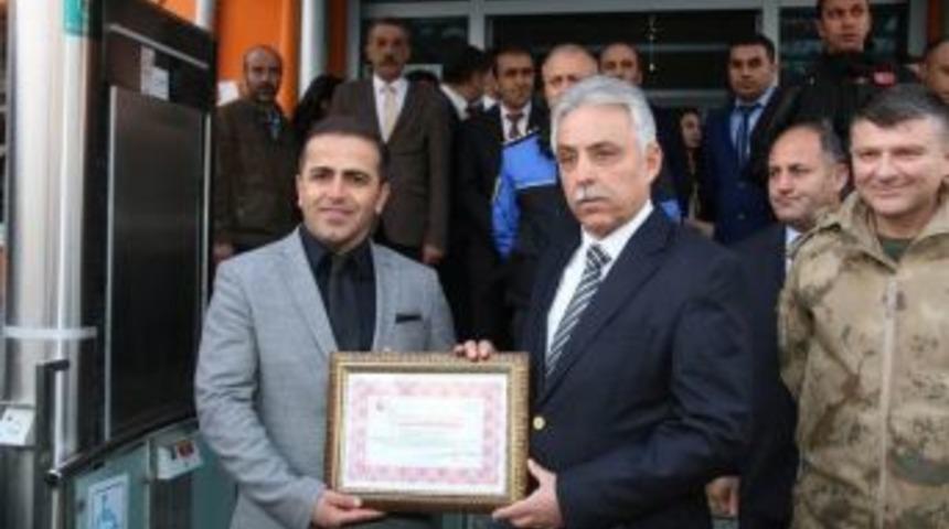 Tapu Ve Kadastro M&uuml;d&uuml;rl&uuml;klerine "erişilebilirlik Belgesi" Verildi