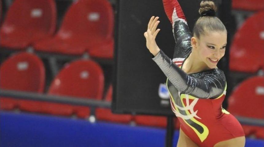 Cimnastiğin Altın Kızı Onbaşı’ndan Bir Madalya Daha