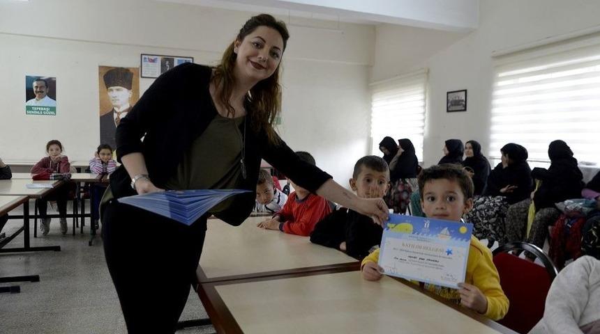 &ldquo;hızlı Okuma Ve Zeka Oyunları&rdquo; Eğitimini Tamamlayan 120 &Ouml;ğrenciye Katılım Belgesi Verildi