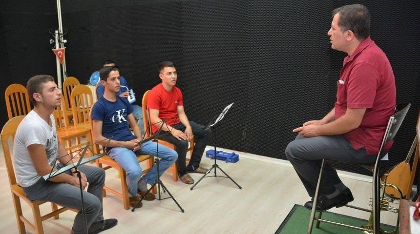 Milli Savunma &Uuml;niversitesi &Ouml;ğrenci Hazırlıyorlar