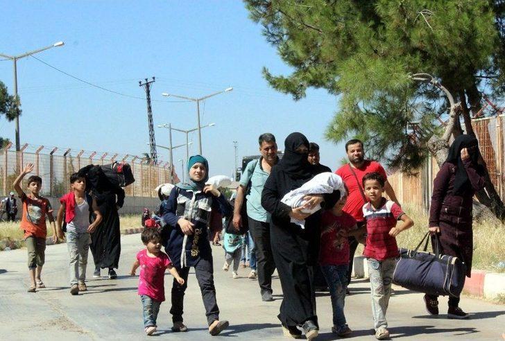 40 Dereceyi Aşan Sıcakta Suriyelilerin Dönüşü Sürüyor G3