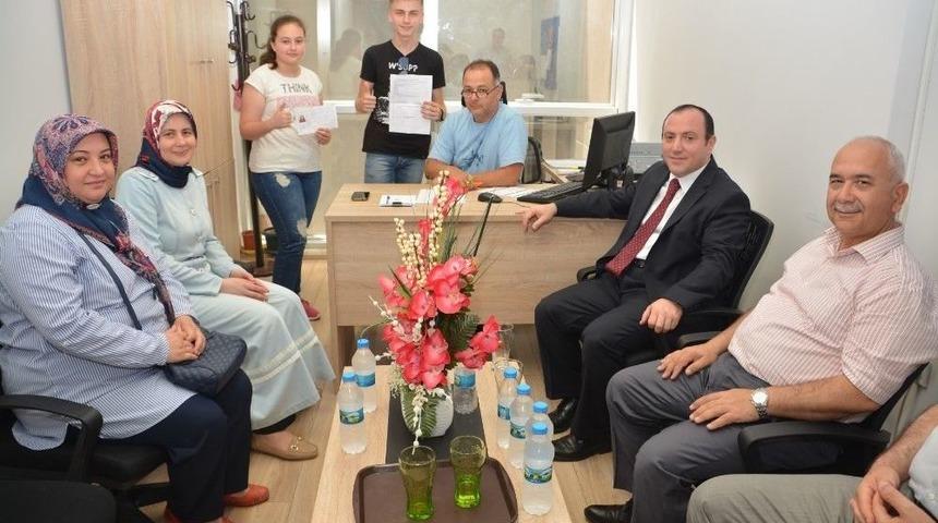 &Ouml;ğrencilere &Uuml;cretsiz Danışmanlık Hizmeti Başladı