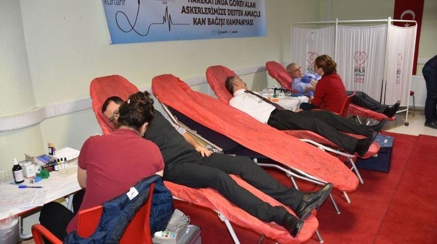 Teski Personelinden Mehmet&ccedil;iğe Destek