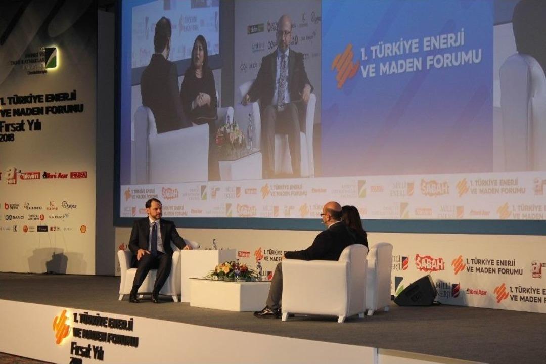 Bakan Albayrak: &ldquo;r&uuml;zgarda D&uuml;nyanın En B&uuml;y&uuml;k Off-shore (deniz) Projesini Hazırlıyoruz"