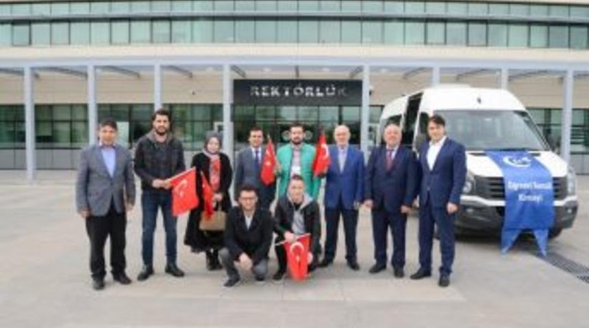 Uşak &Uuml;niversitesi &Ouml;ğrencilerinden Zeytin Dalı Harekatı&rsquo;na Destek