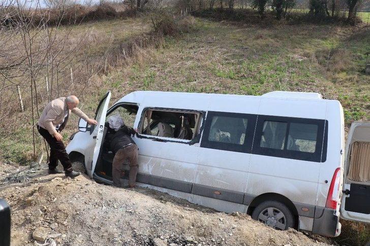 Kanser Taramasından Dönerken Kaza Yaptılar: 9 Yaralı G3