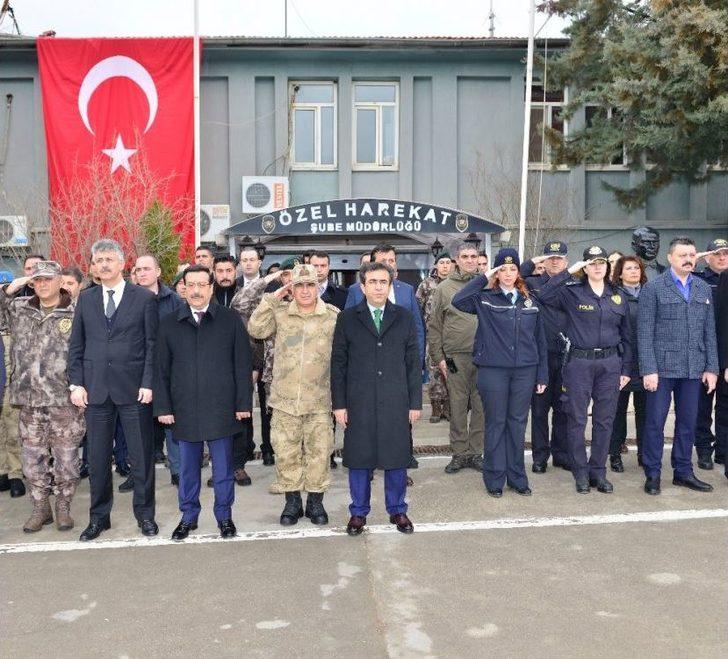 Polis Özel Harekat Timleri Dualarla Uğurlandı G1