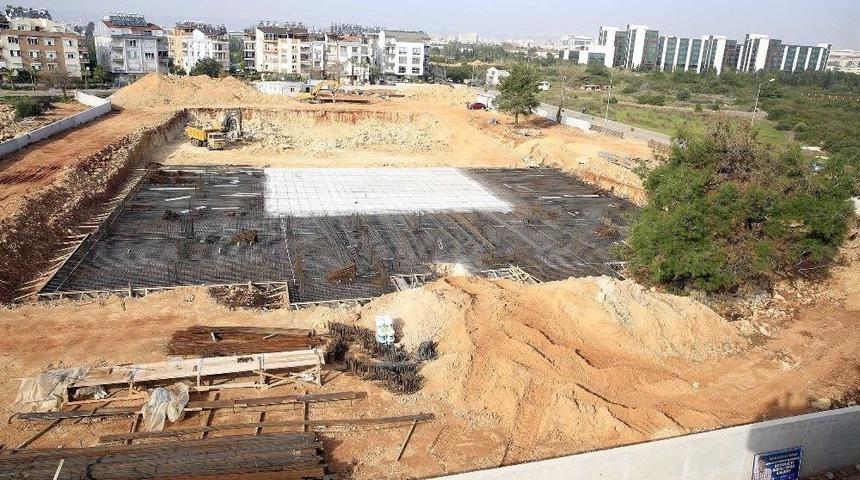 B&uuml;y&uuml;kşehir Konyaaltı&rsquo;na Kapalı Spor Salonu Yapıyor