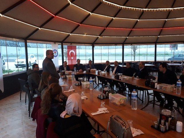 &Ouml;ner: &ldquo;yokluğu, Samimiyetle Varlığa &Ccedil;evirenleriz&rdquo; 1