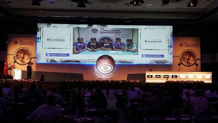 İstanbul’da Canlı Cerrahi İle Doktorlara Göz Ameliyatları Eğitimi Verildi G2