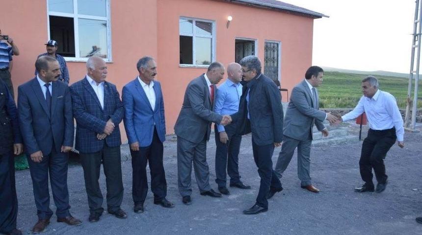Vali Bilmez, &Ccedil;ıldır G&ouml;lbelen K&ouml;y&uuml;&rsquo;nde Taziye Evi A&ccedil;ılışına Katıldı