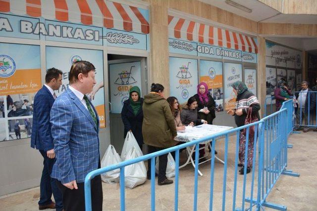 Uysal, 168 Aileye Yardım Elini Uzattı 2