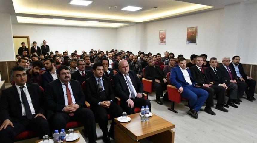 Genel M&uuml;d&uuml;r Topoğlu, Y&uuml;ksek&ouml;ğrenim Gen&ccedil;leri İle Buluştu