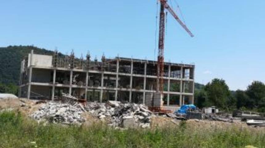 3. Kattan D&uuml;şen İş&ccedil;i Kaldırıldığı Hastanede Kurtarılamadı