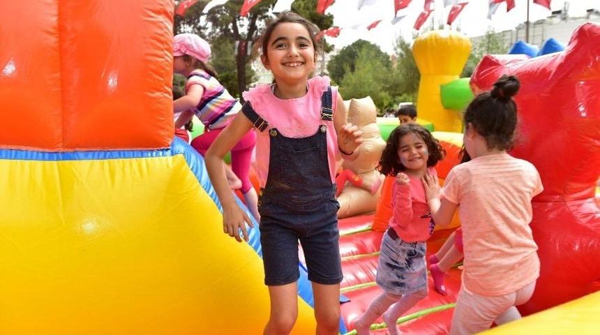 Kepez&rsquo;in Mahallelerinde Şenlik Var